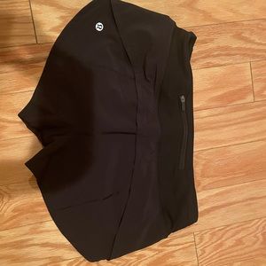 Lululemon size 4 speed shorts